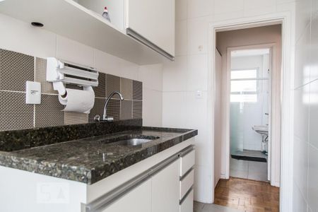 Cozinha de apartamento para alugar com 1 quarto, 34m² em Santa Cecília, São Paulo