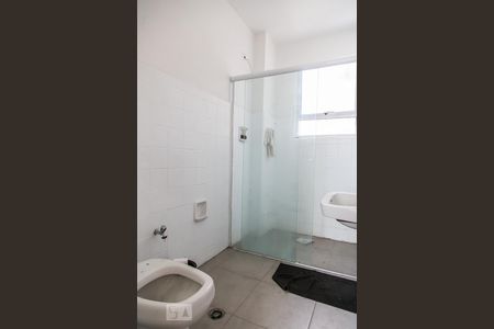 Banheiro de apartamento para alugar com 1 quarto, 34m² em Santa Cecília, São Paulo