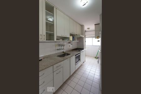 Cozinha de apartamento à venda com 2 quartos, 62m² em Pinheiros, São Paulo