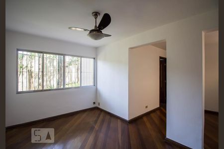 Sala de apartamento para alugar com 3 quartos, 58m² em Alto de Pinheiros, São Paulo