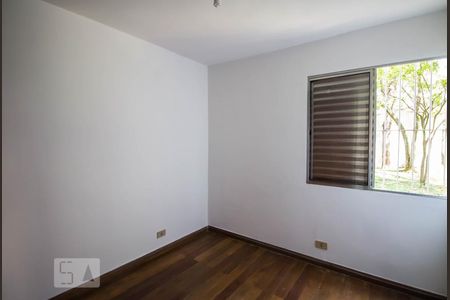 Quarto 2 de apartamento para alugar com 3 quartos, 58m² em Alto de Pinheiros, São Paulo