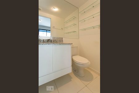 Banheiro de kitnet/studio à venda com 1 quarto, 35m² em Bela Vista, São Paulo