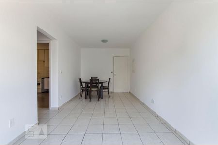 Sala de apartamento à venda com 3 quartos, 72m² em Vila Ipojuca, São Paulo