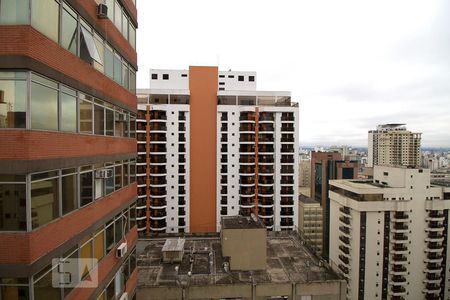 Vista da sala de apartamento para alugar com 1 quarto, 67m² em Cerqueira César, São Paulo