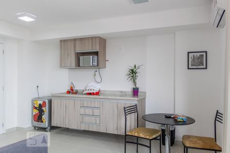 Cozinha de apartamento à venda com 1 quarto, 27m² em Brooklin Paulista, São Paulo