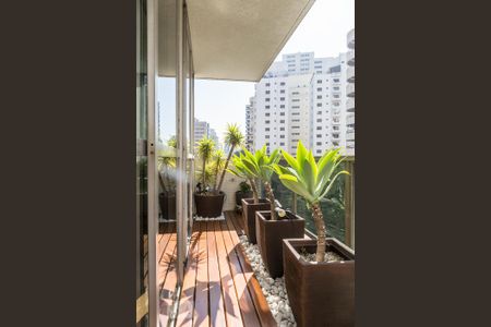 Varanda de apartamento à venda com 3 quartos, 245m² em Higienópolis, São Paulo