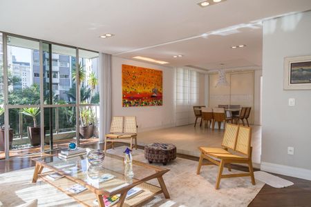 Sala de apartamento à venda com 3 quartos, 245m² em Higienópolis, São Paulo