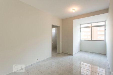Sala de apartamento à venda com 2 quartos, 80m² em Cerqueira César, São Paulo