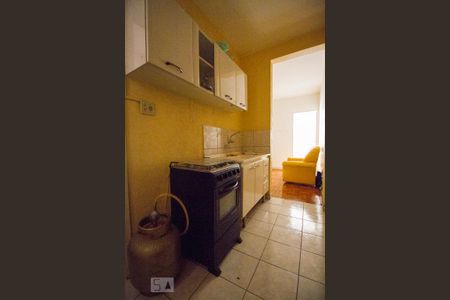 Cozinha de kitnet/studio à venda com 1 quarto, 32m² em Liberdade, São Paulo