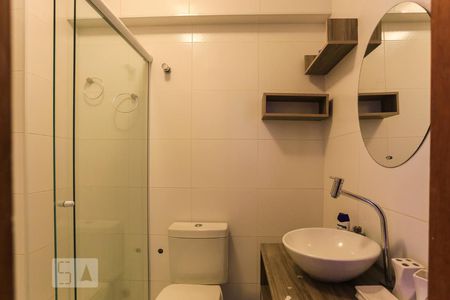 Banheiro de apartamento para alugar com 1 quarto, 46m² em Pinheiros, São Paulo