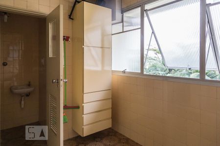 Apartamento à venda com 100m², 3 quartos e 1 vaga Apartamento à venda com 100m², 3 quartos e 1 vagaÁrea de serviço