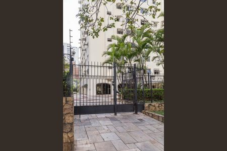 Apartamento à venda com 100m², 3 quartos e 1 vaga Apartamento à venda com 100m², 3 quartos e 1 vagaFachada