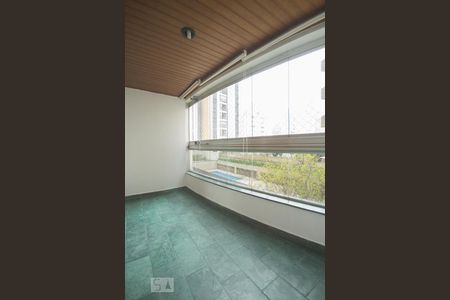 Sacada de apartamento para alugar com 3 quartos, 98m² em Indianópolis, São Paulo