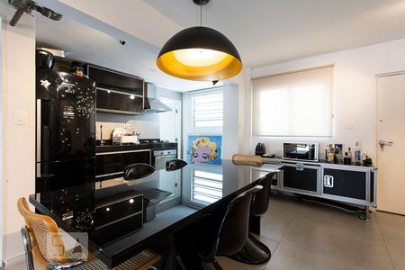 Cozinha de apartamento para alugar com 1 quarto, 75m² em Perdizes, São Paulo