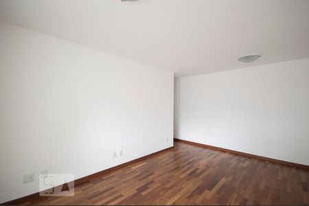 Apartamento para alugar com 80m², 2 quartos e 2 vagasSala