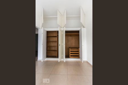 Detalhe Sala/Quarto de apartamento para alugar com 1 quarto, 36m² em República, São Paulo