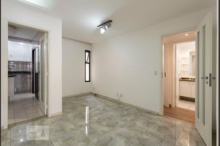 Sala de apartamento para alugar com 3 quartos, 115m² em Perdizes, São Paulo