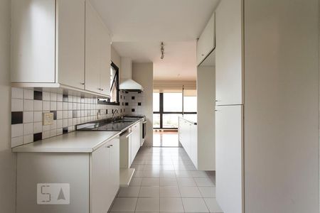 Cozinha de apartamento à venda com 2 quartos, 110m² em Pinheiros, São Paulo