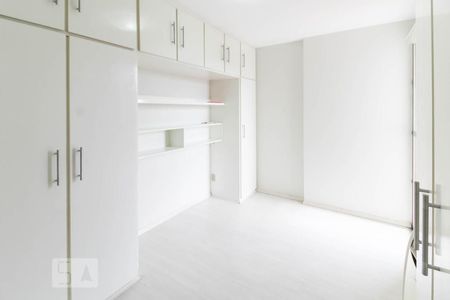 Suíte de apartamento à venda com 3 quartos, 130m² em Vila Olímpia, São Paulo