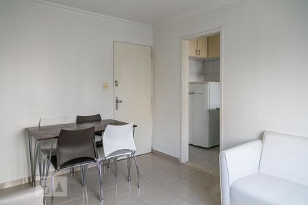 Sala de apartamento para alugar com 1 quarto, 40m² em Moema, São Paulo