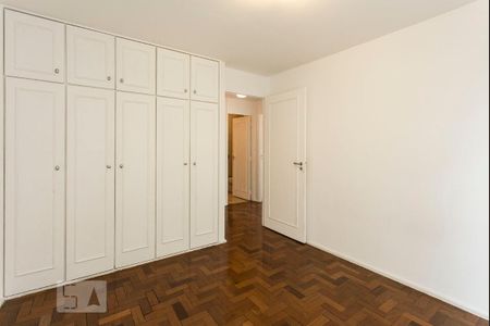 Quarto 1 de apartamento para alugar com 3 quartos, 117m² em Itaim Bibi, São Paulo