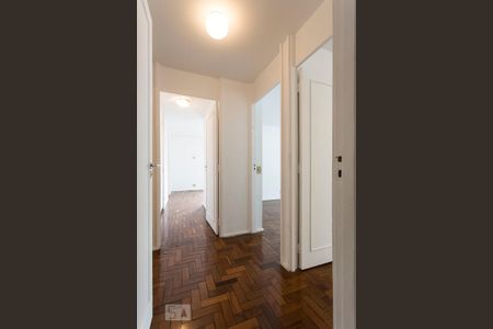 Corredor de apartamento para alugar com 3 quartos, 117m² em Itaim Bibi, São Paulo