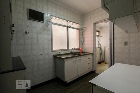 Cozinha de apartamento para alugar com 2 quartos, 65m² em Ponte Preta , Campinas