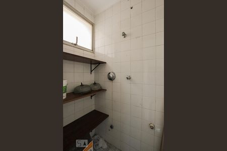 Banheiro de Serviço de apartamento para alugar com 2 quartos, 65m² em Ponte Preta , Campinas