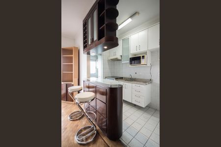 Sala/Cozinha de apartamento à venda com 2 quartos, 68m² em Vila Guarani (z Sul), São Paulo
