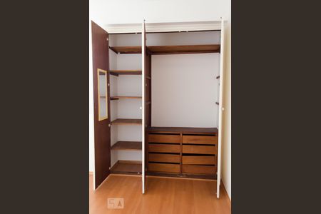 Quarto 1 de apartamento à venda com 2 quartos, 70m² em Centro, Campinas