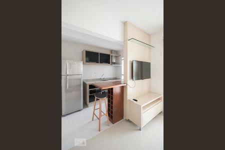 Sala Cozinha de apartamento para alugar com 1 quarto, 50m² em Jardim Aeroporto, São Paulo