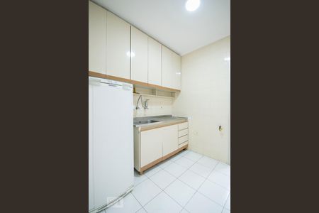 Cozinha de apartamento para alugar com 1 quarto, 45m² em Indianópolis, São Paulo