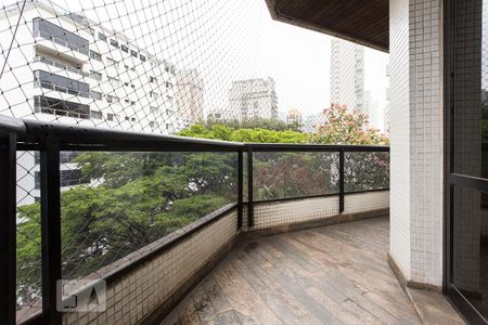 Varanda de apartamento para alugar com 4 quartos, 207m² em Vila Uberabinha, São Paulo