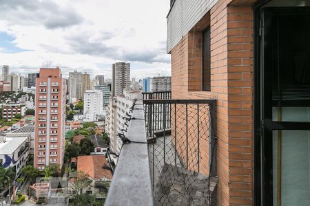 Varanda da cozinha de apartamento à venda com 2 quartos, 80m² em Aclimação, São Paulo