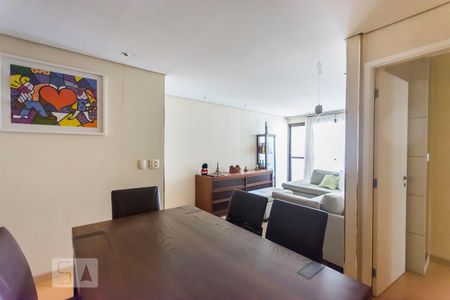 Sala de apartamento à venda com 3 quartos, 115m² em Vila Pompéia, São Paulo