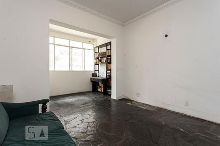 Apartamento para alugar com 144m², 3 quartos e sem vagaSala