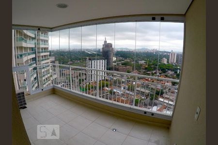 Varanda com fechamento instalado de apartamento para alugar com 2 quartos, 66m² em Pinheiros, São Paulo