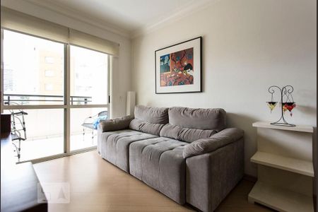 Sala de apartamento para alugar com 2 quartos, 74m² em Indianópolis, São Paulo