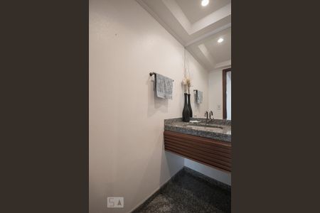 Lavabo de apartamento para alugar com 4 quartos, 218m² em Campo Belo, São Paulo