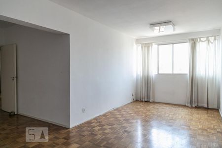 Sala de kitnet/studio para alugar com 2 quartos, 95m² em Vila Olímpia, São Paulo