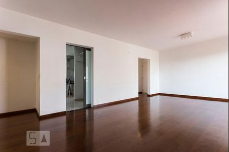 Sala de apartamento à venda com 2 quartos, 118m² em Alto de Pinheiros, São Paulo