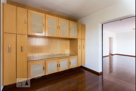 Sala de apartamento à venda com 2 quartos, 118m² em Alto de Pinheiros, São Paulo