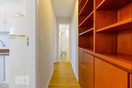 corredor de apartamento para alugar com 1 quarto, 35m² em Perdizes, São Paulo
