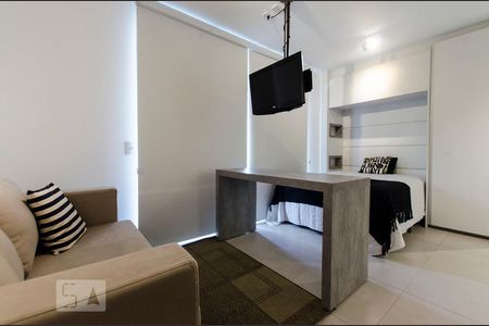 Studio para alugar com 30m², 1 quarto e 1 vagaSala/Quarto/Cozinha