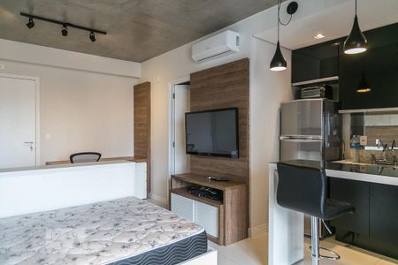 Sala/Quarto conjugados de kitnet/studio à venda com 1 quarto, 35m² em Vila Olímpia, São Paulo