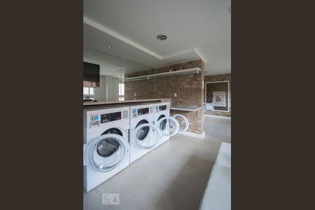 Studio para alugar com 31m², 1 quarto e 1 vaga Studio para alugar com 31m², 1 quarto e 1 vagaLavanderia