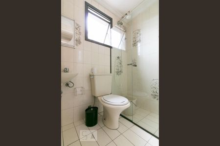 Apartamento à venda com 220m², 3 quartos e 3 vagas Apartamento à venda com 220m², 3 quartos e 3 vagasBanheiro de serviço