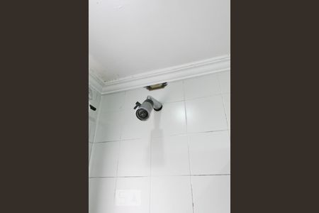 Apartamento à venda com 220m², 3 quartos e 3 vagas Apartamento à venda com 220m², 3 quartos e 3 vagasChuveiro da Suíte 2