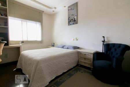 Apartamento à venda com 220m², 3 quartos e 3 vagas Apartamento à venda com 220m², 3 quartos e 3 vagasSuíte 2