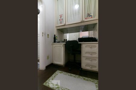 Apartamento à venda com 220m², 3 quartos e 3 vagas Apartamento à venda com 220m², 3 quartos e 3 vagasEscritório da Suíte 3